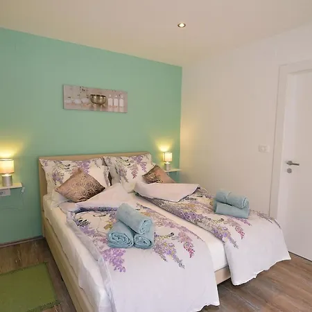 Apartment Perla With Swimming Pool, - Opatija Lovran