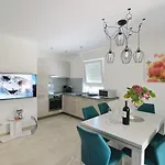 Apartmán Perla With Swimming Pool, - Opatija *