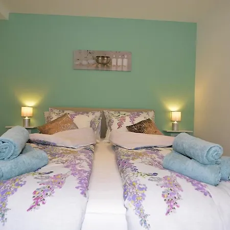 Appartement Perla With Swimming Pool, - Opatija