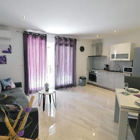 Perla With Swimming Pool, - Opatija *